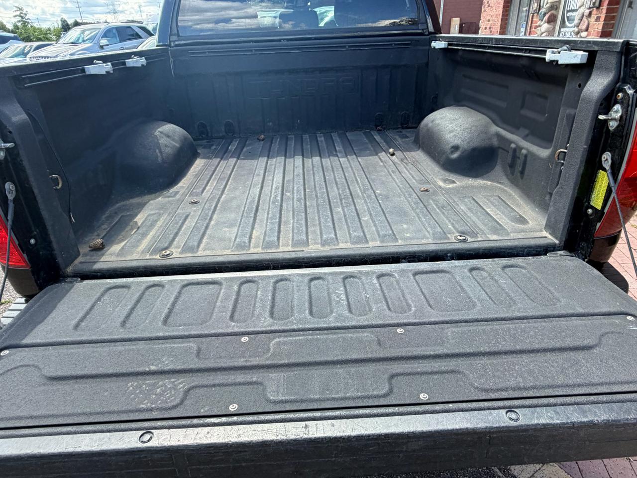 Toyota Tundra SR5 5.7L V8 CrewMax 4WD 2018