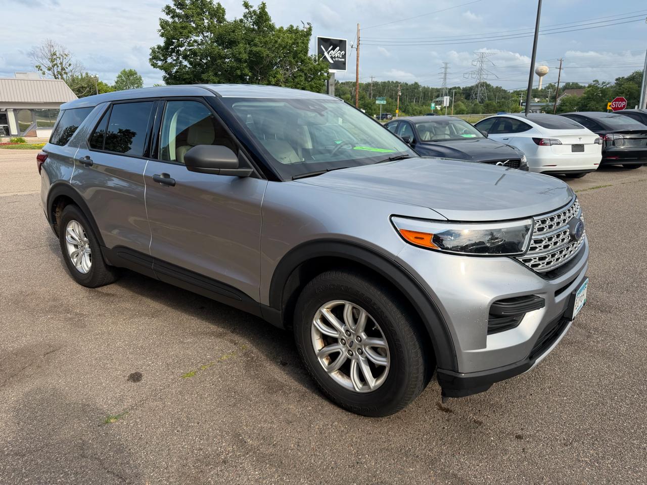 Ford Explorer Base AWD 2020