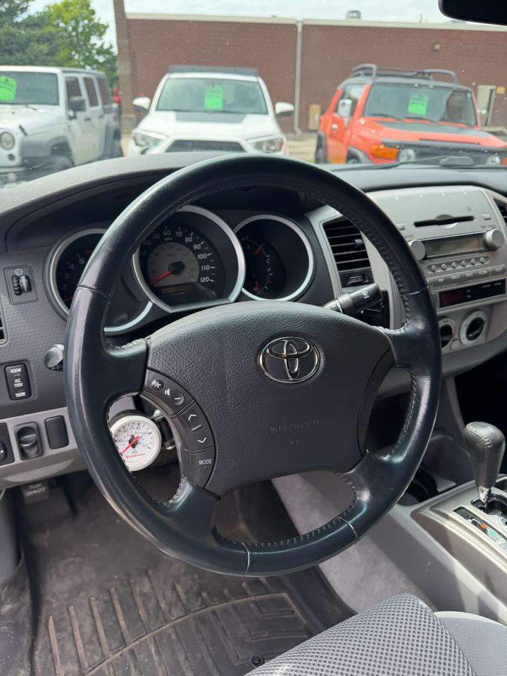 Toyota Tacoma Double Cab V6 4WD 2006