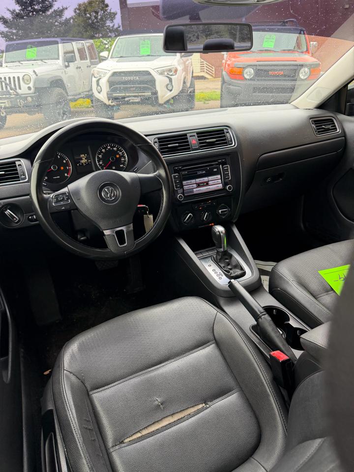 Volkswagen Jetta SE 2012