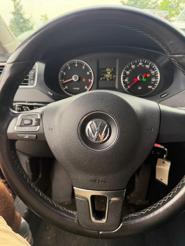 Volkswagen Jetta SE 2012