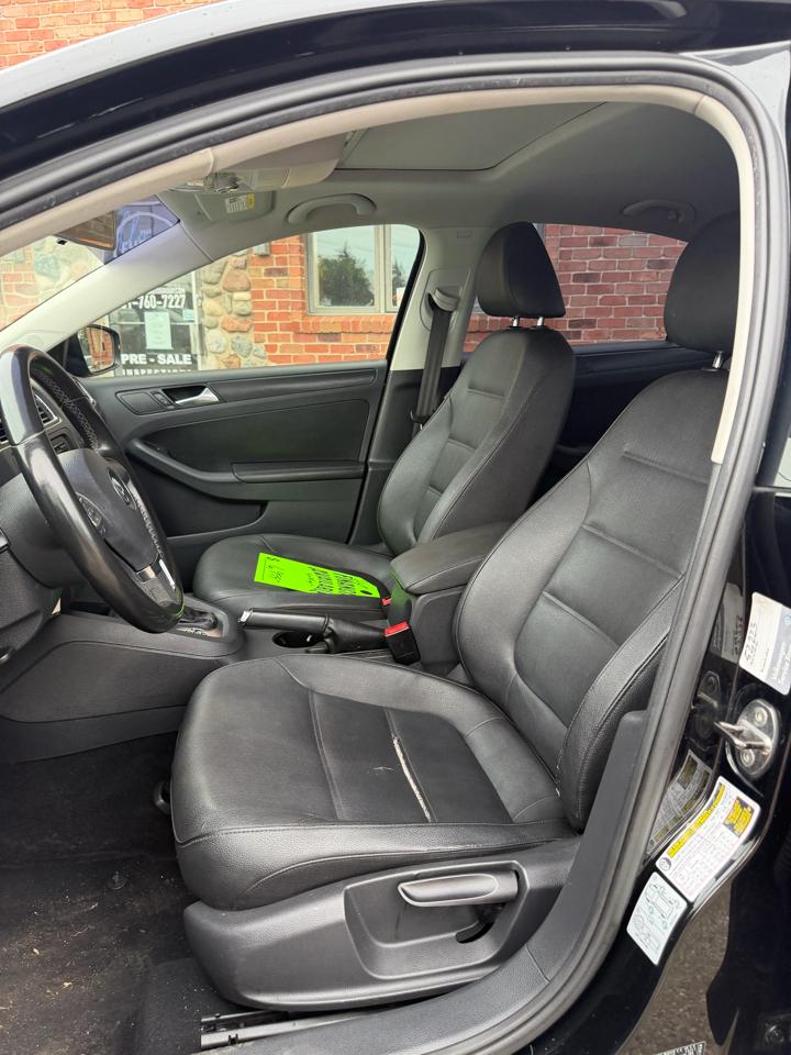 Volkswagen Jetta SE 2012