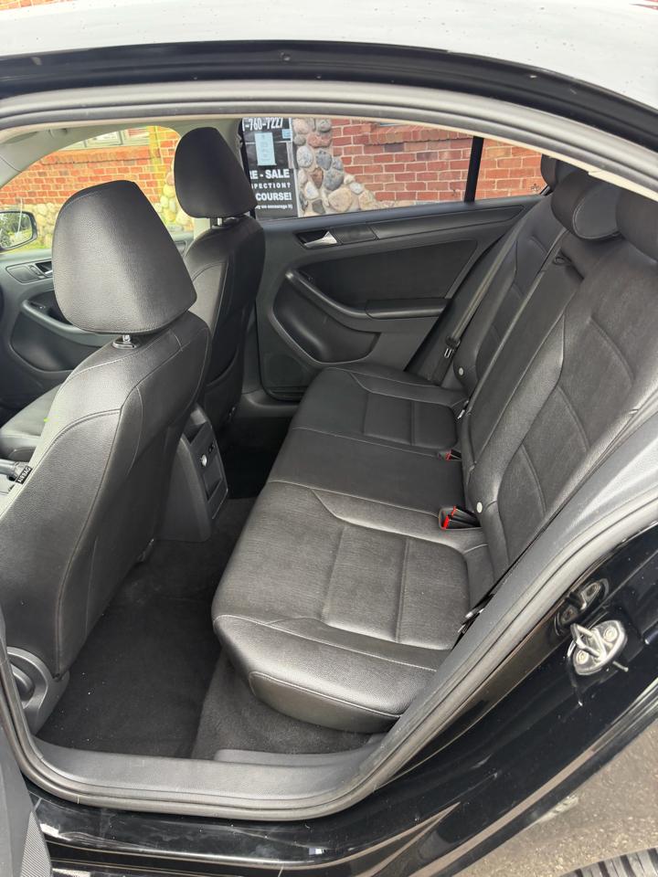 Volkswagen Jetta SE 2012