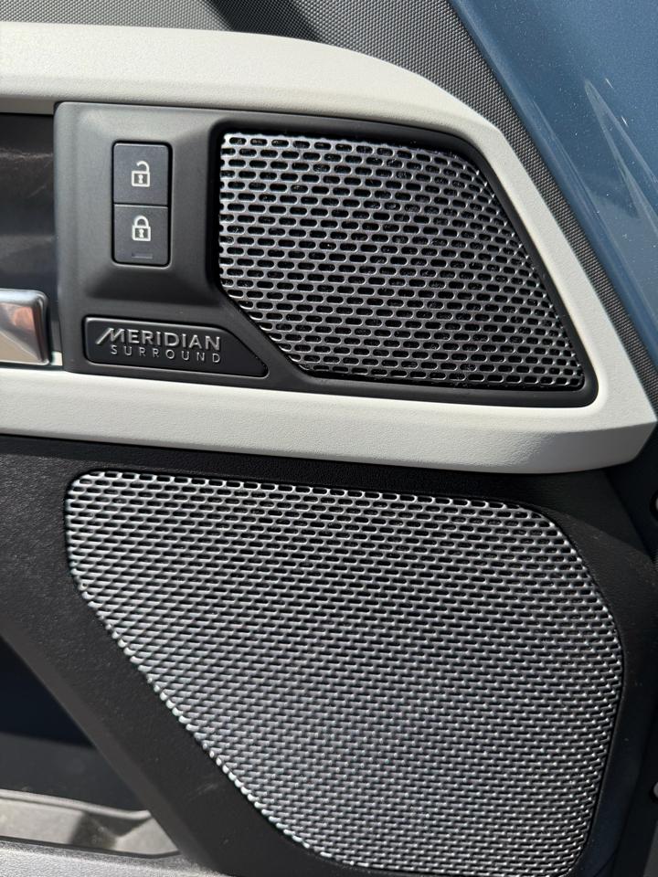 Land Rover Defender 110 X-Dynamic HSE AWD 2021