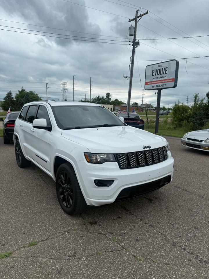 Jeep Grand Cherokee Laredo 4WD 2019