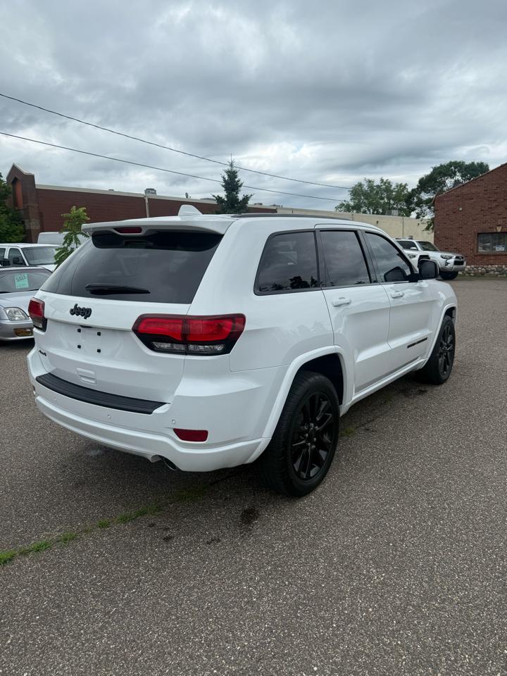 Jeep Grand Cherokee Laredo 4WD 2019