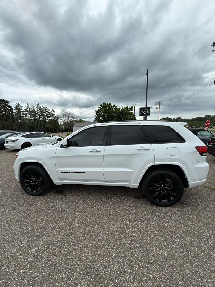 Jeep Grand Cherokee Laredo 4WD 2019