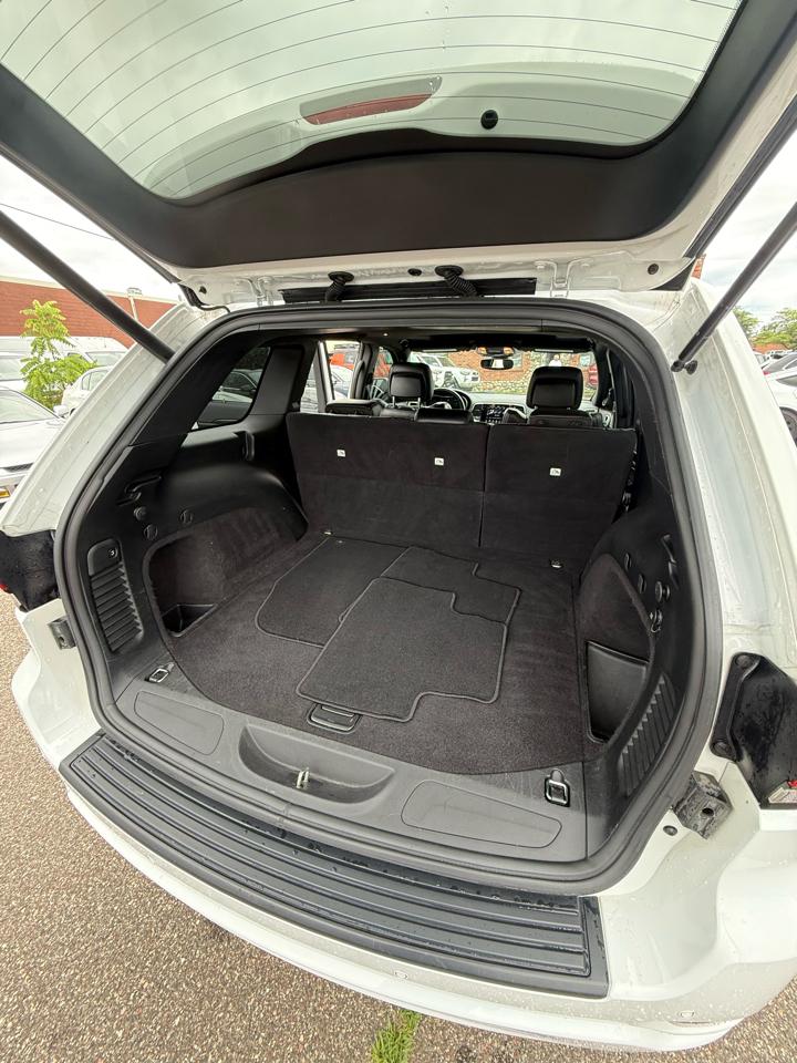 Jeep Grand Cherokee Laredo 4WD 2019