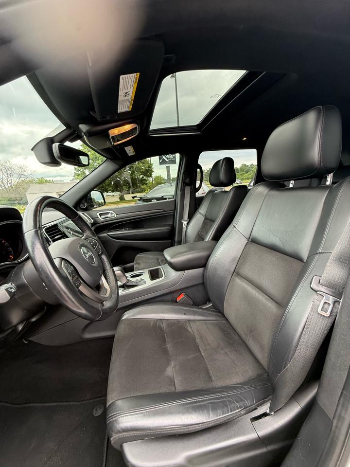 Jeep Grand Cherokee Laredo 4WD 2019