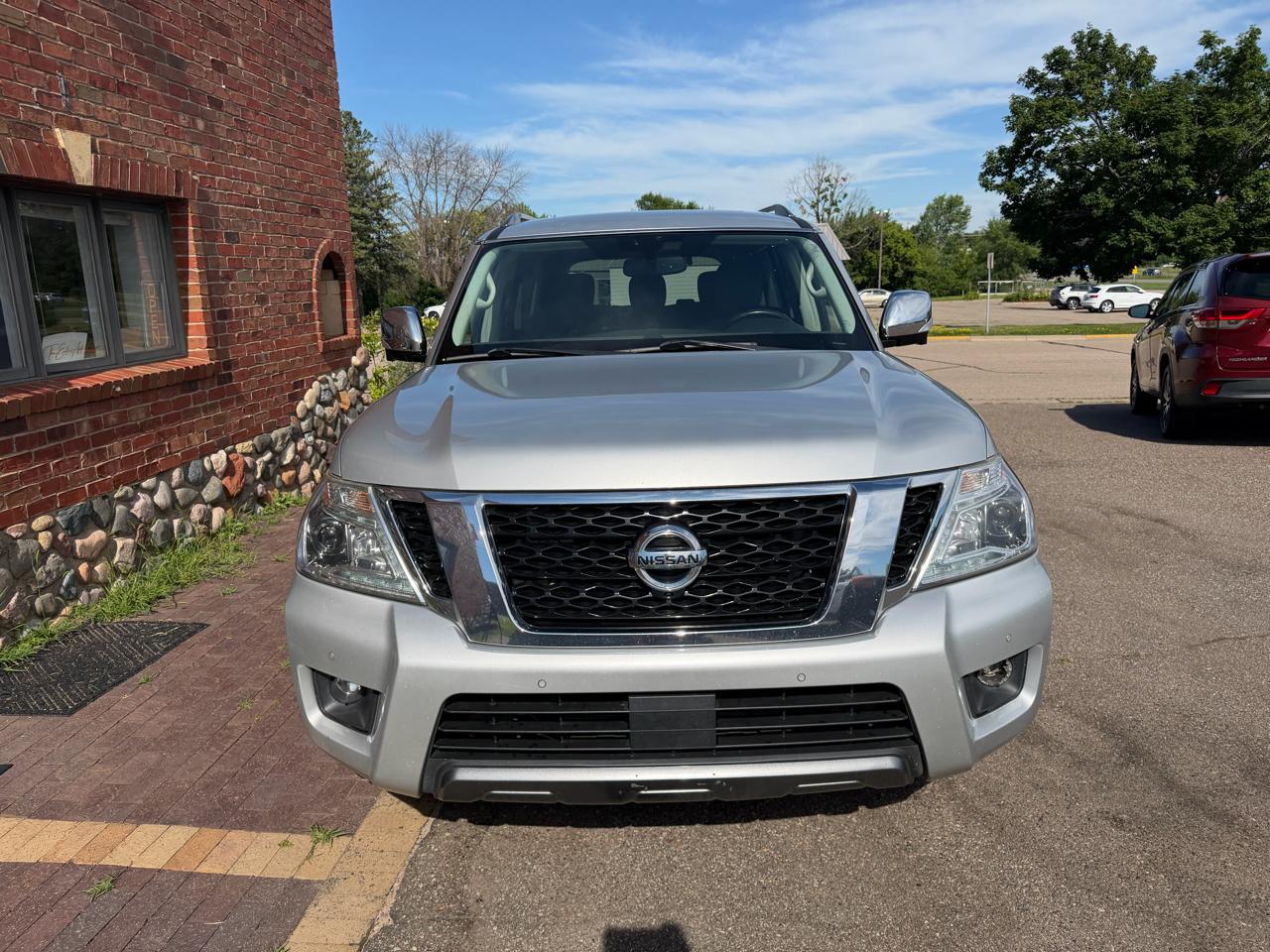 Nissan Armada Platinum AWD 2020
