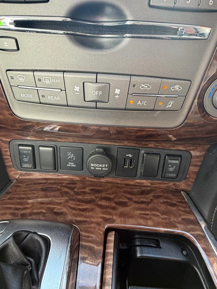 Nissan Armada Platinum AWD 2020