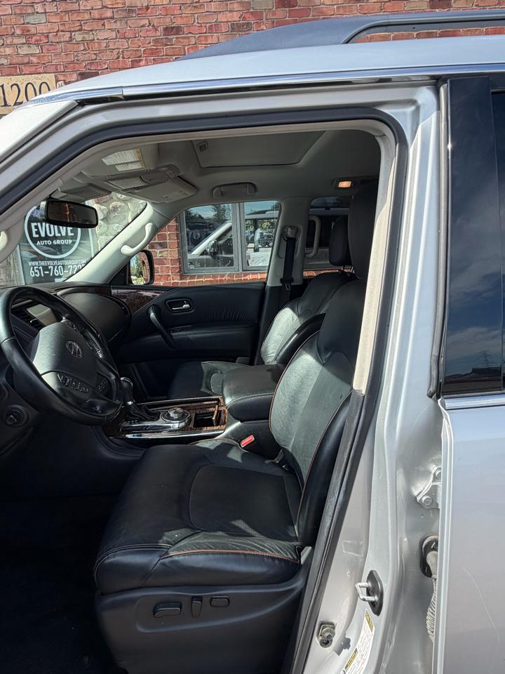Nissan Armada Platinum AWD 2020