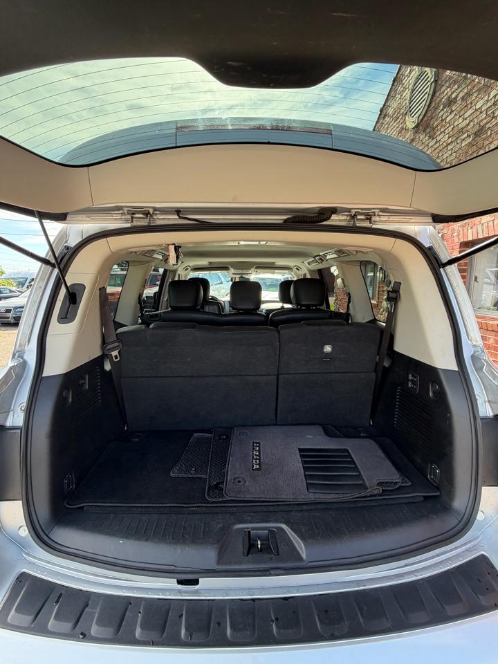 Nissan Armada Platinum AWD 2020