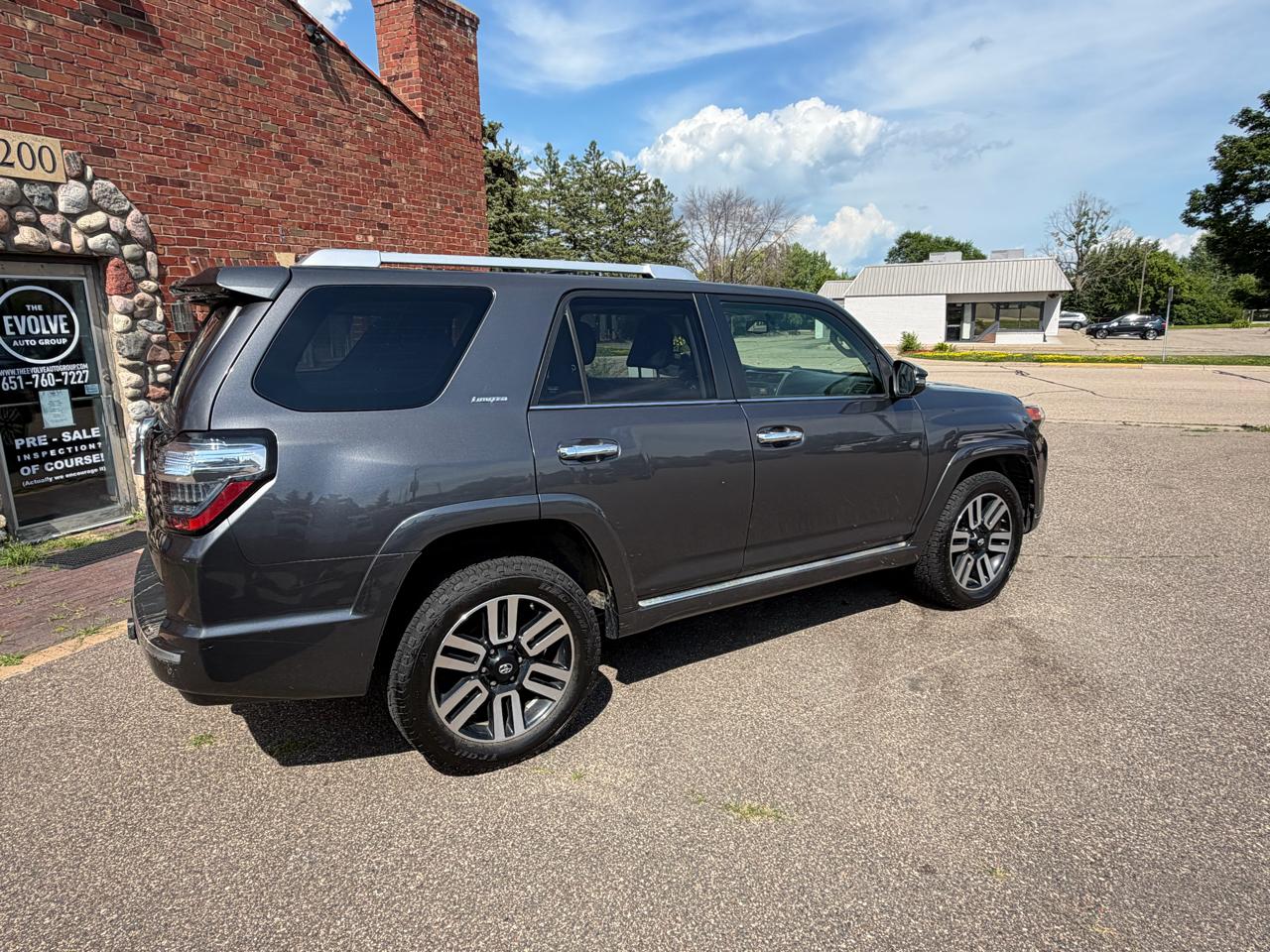 Toyota 4Runner Limited 4WD V6 2014