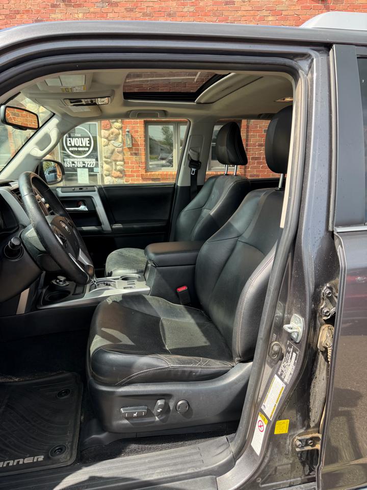 Toyota 4Runner Limited 4WD V6 2014