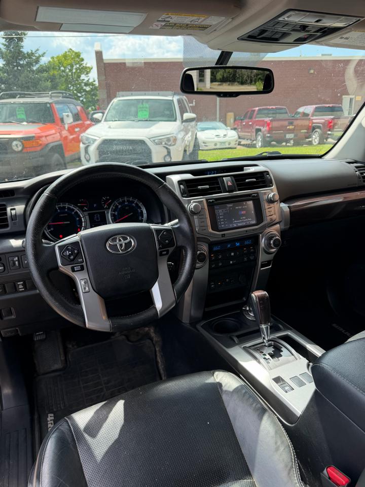 Toyota 4Runner Limited 4WD V6 2014