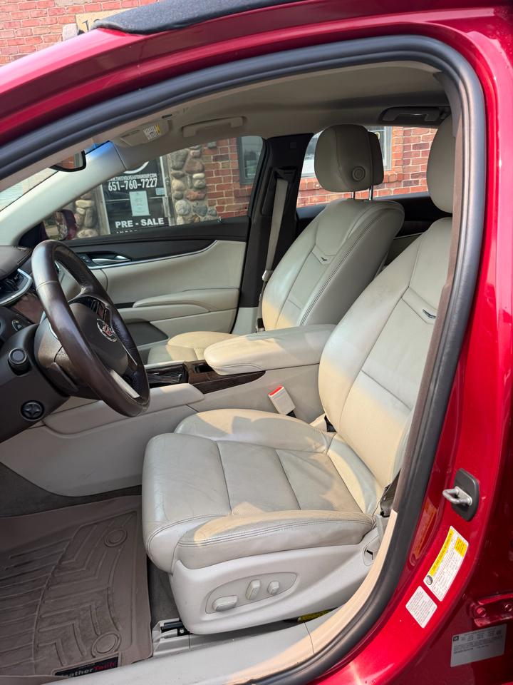 Cadillac XTS Base 2013