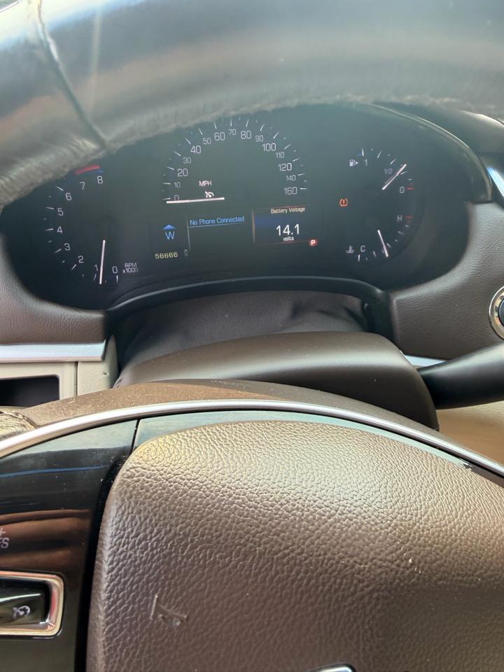 Cadillac XTS Base 2013
