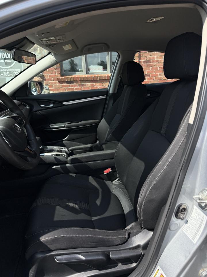 Honda Civic LX CVT 2020