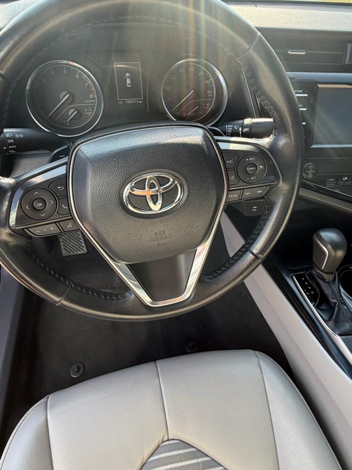Toyota Camry SE 2019