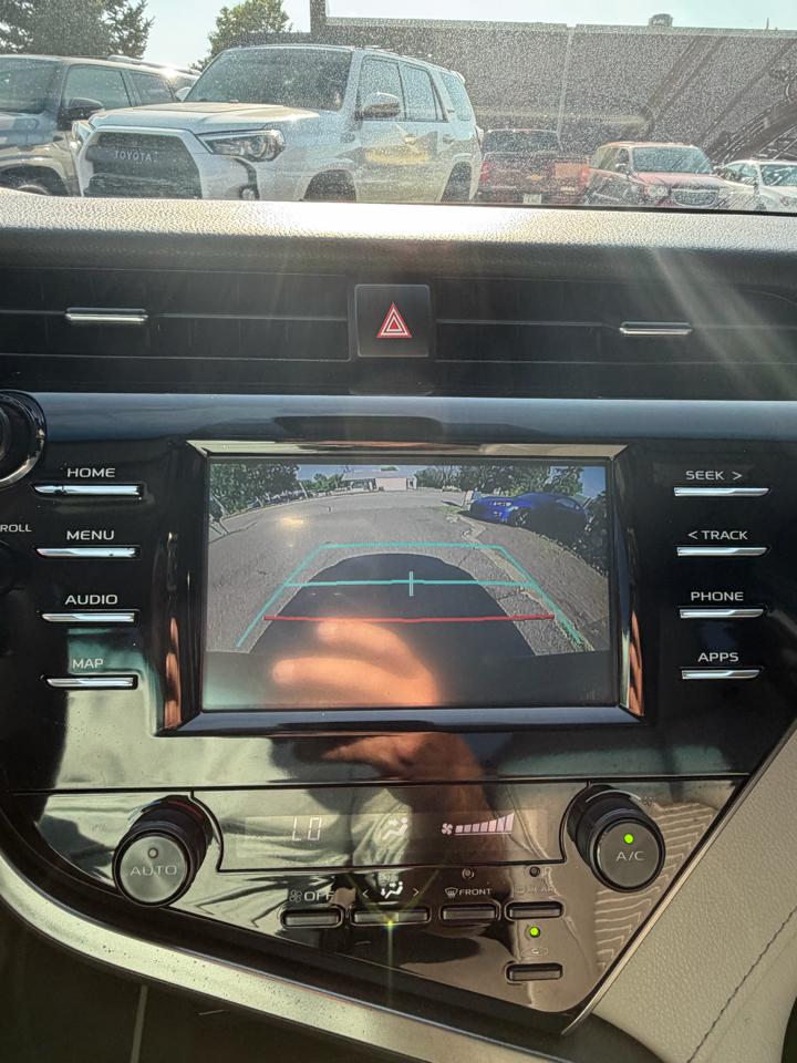 Toyota Camry SE 2019