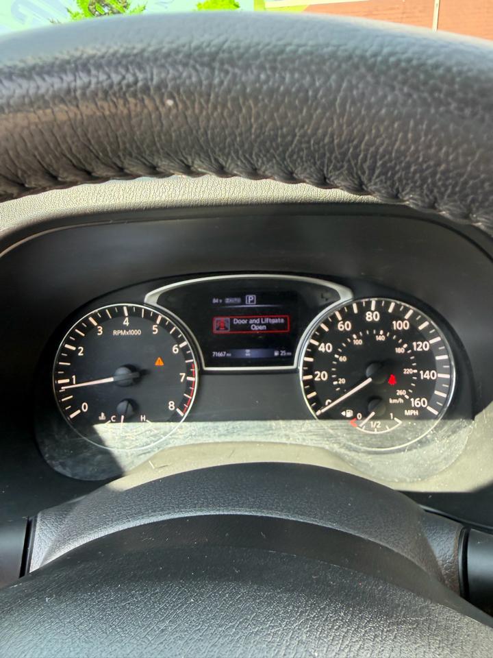Nissan Pathfinder SV 4WD 2018