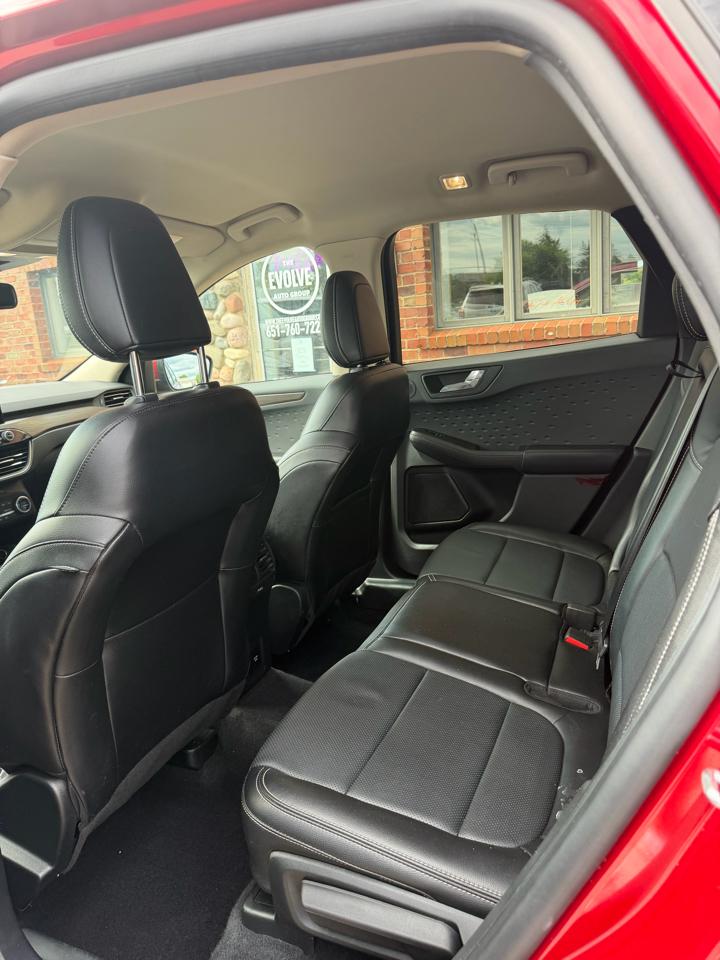 Ford Escape Titanium 4WD 2020