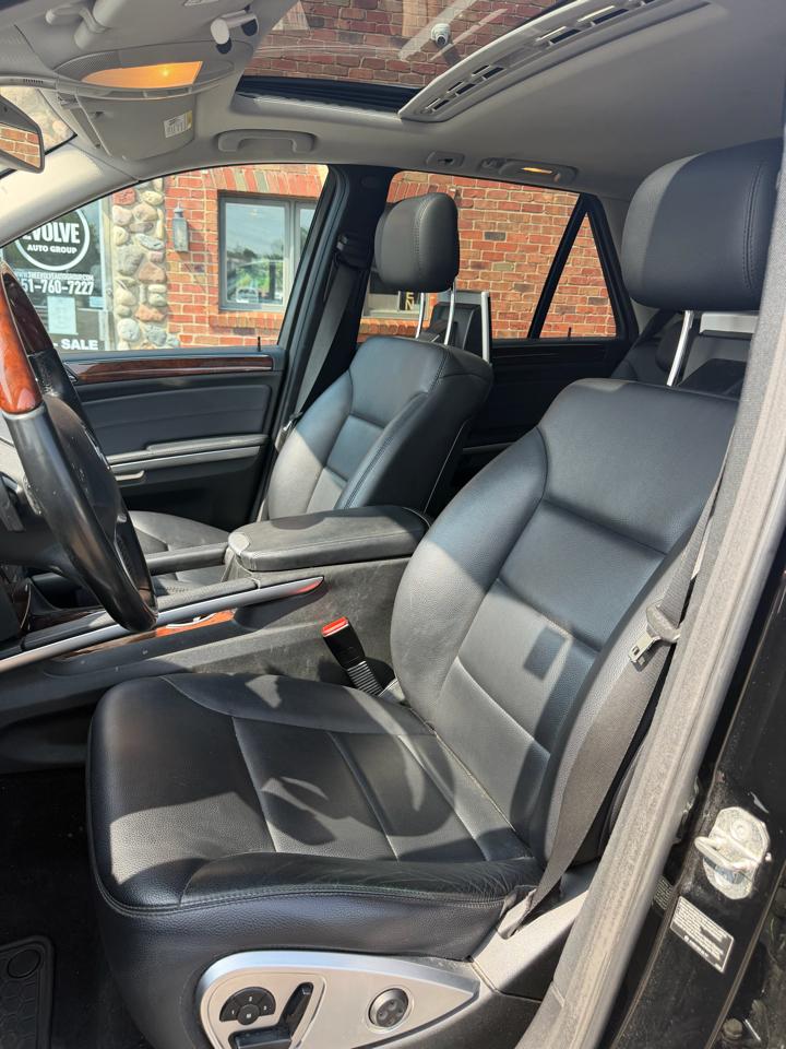 Mercedes-Benz M-Class ML550 2010