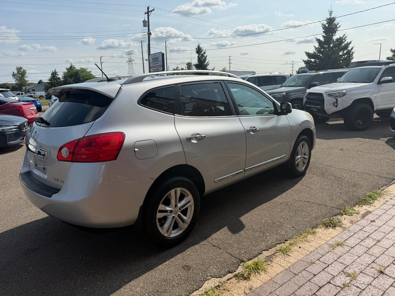 Nissan Rogue SV AWD 2013