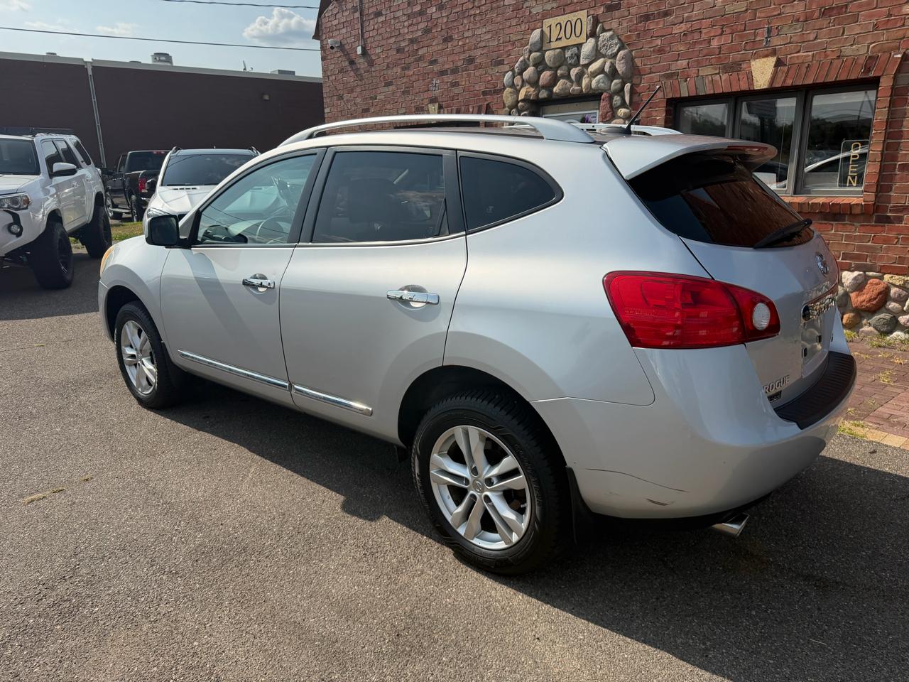Nissan Rogue SV AWD 2013