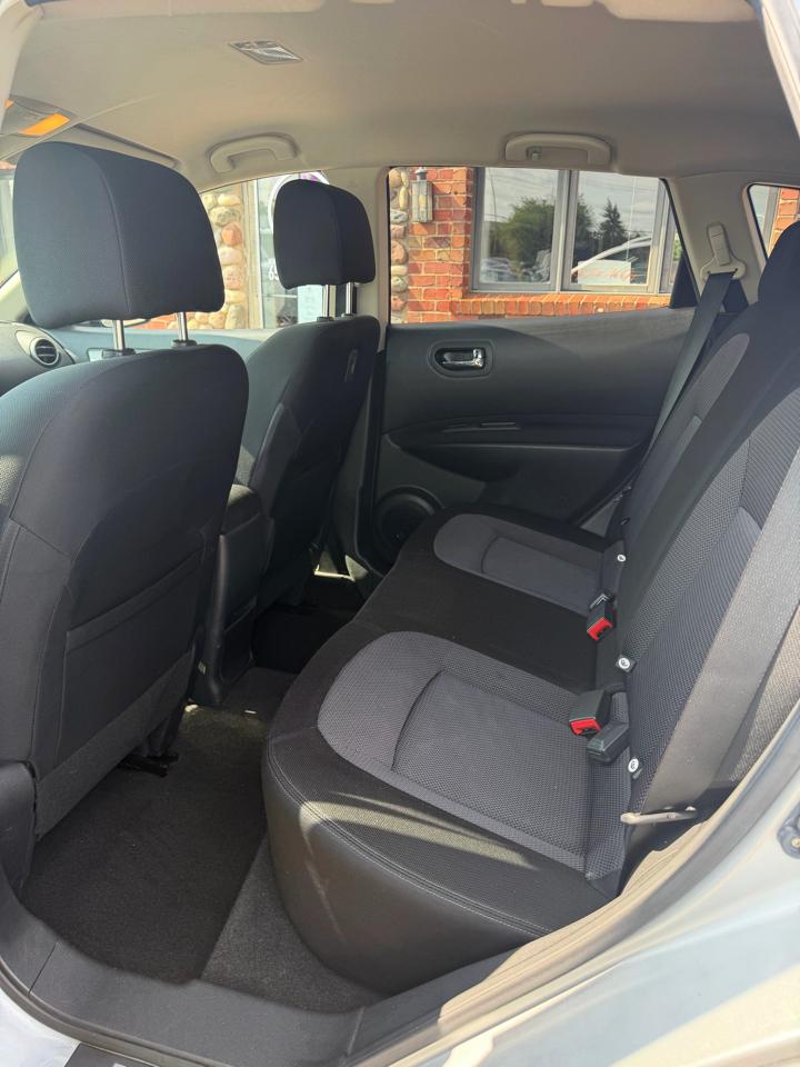 Nissan Rogue SV AWD 2013