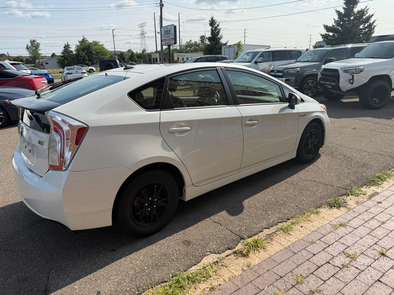 Toyota Prius Four 2014