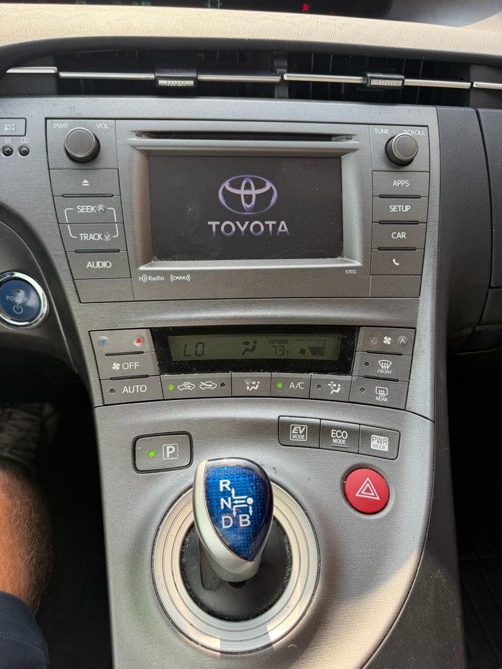 Toyota Prius Four 2014
