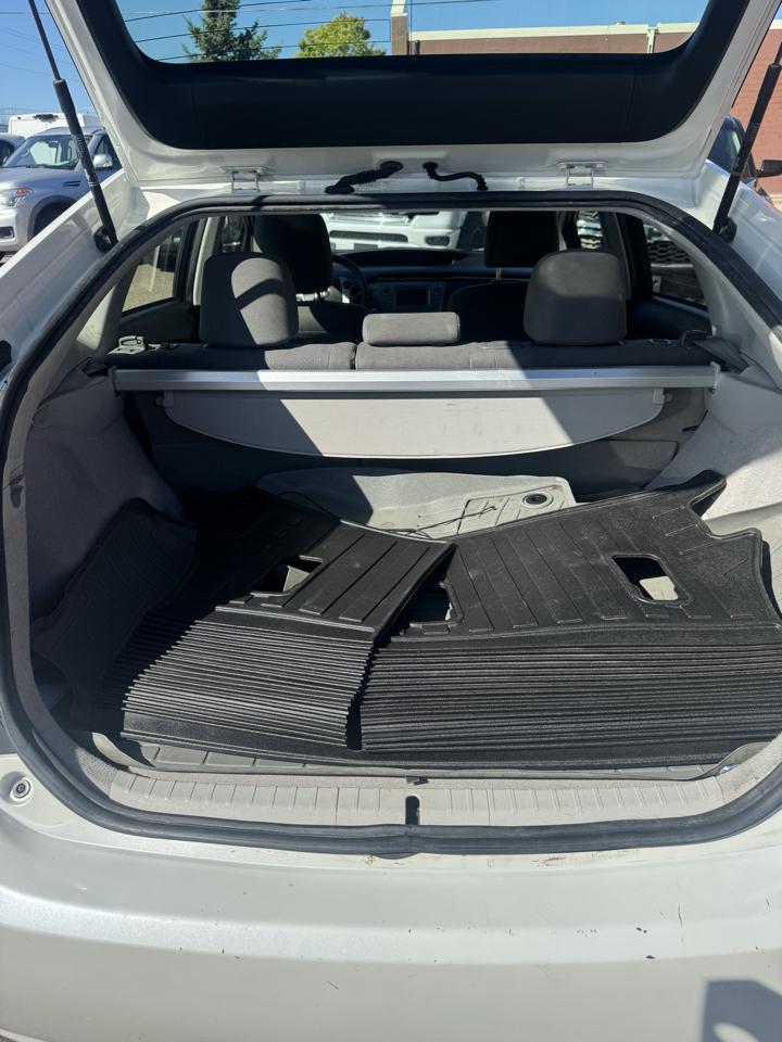 Toyota Prius 5dr HB Four (Natl) 2014