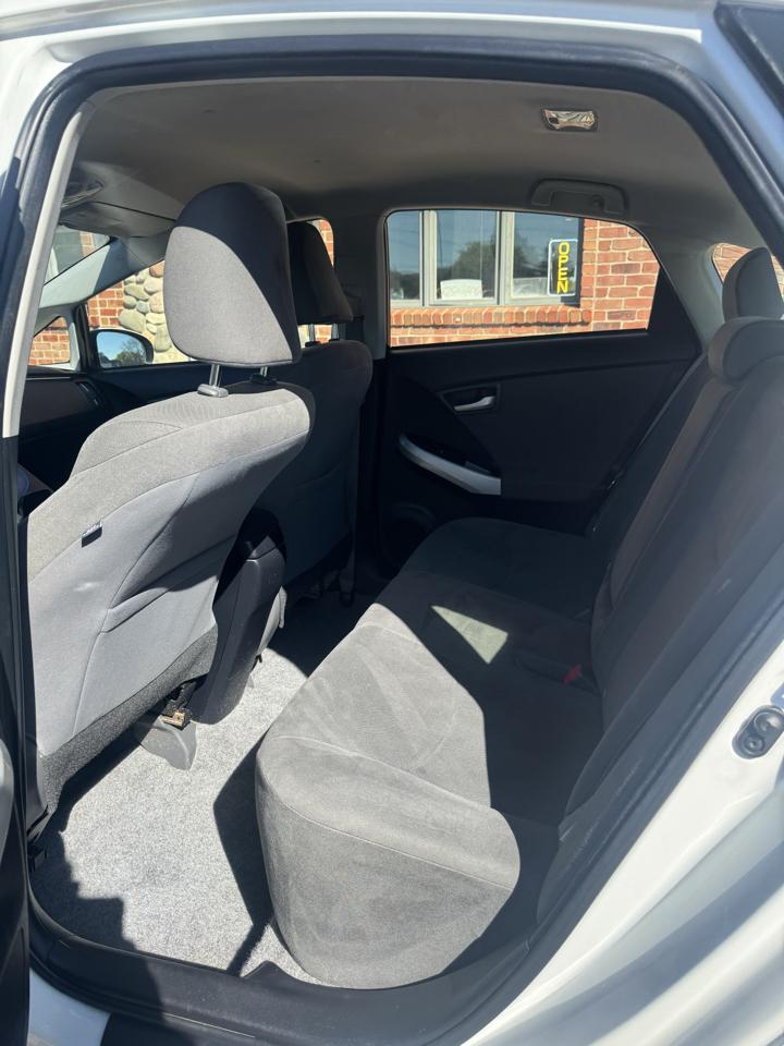 Toyota Prius 5dr HB Four (Natl) 2014
