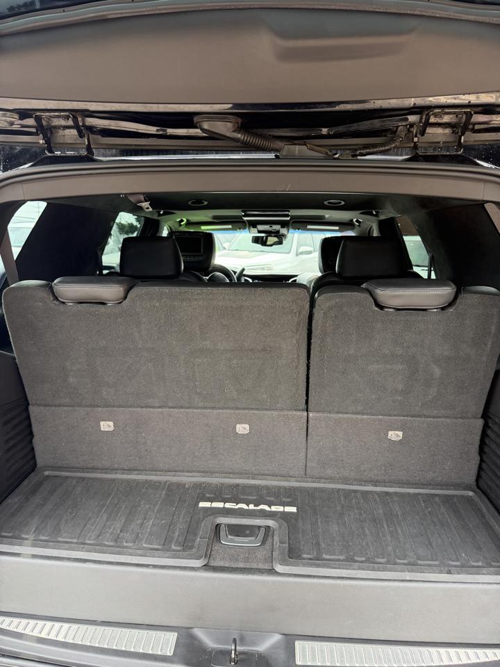 Cadillac Escalade 4WD 4dr Platinum 2016