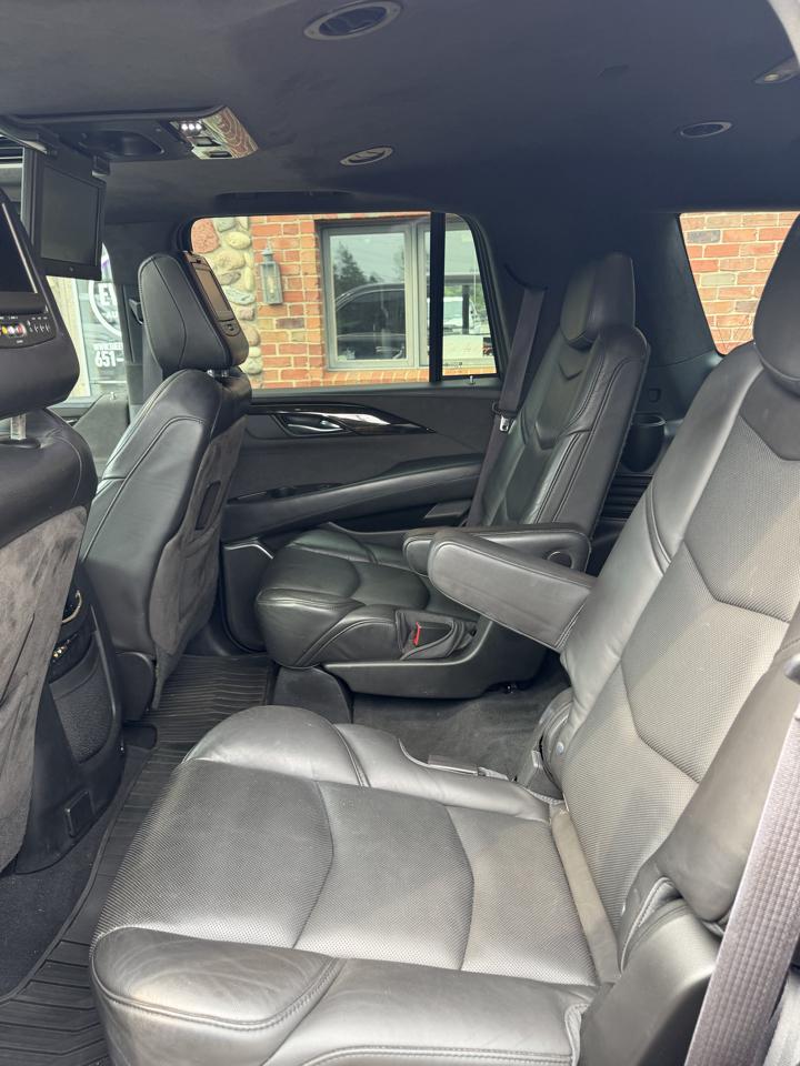 Cadillac Escalade 4WD 4dr Platinum 2016