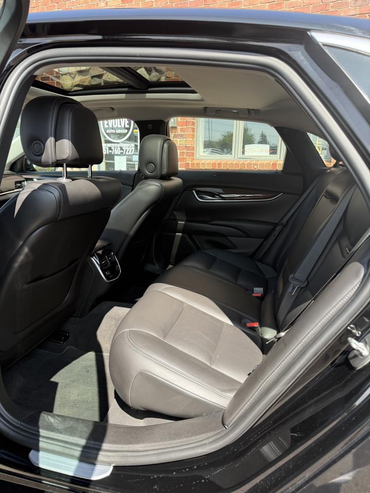 Cadillac XTS 4dr Sdn Luxury AWD 2013