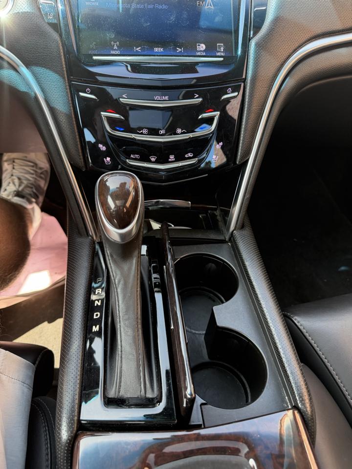 Cadillac XTS 4dr Sdn Luxury AWD 2013