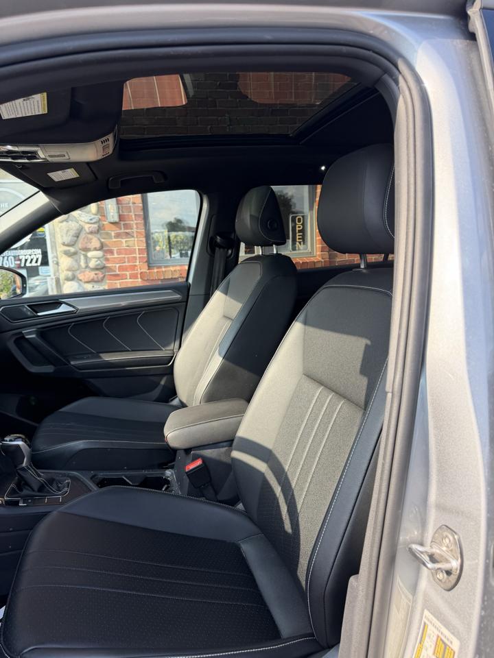 Volkswagen Tiguan 2.0T SE R-Line Black FWD 2023
