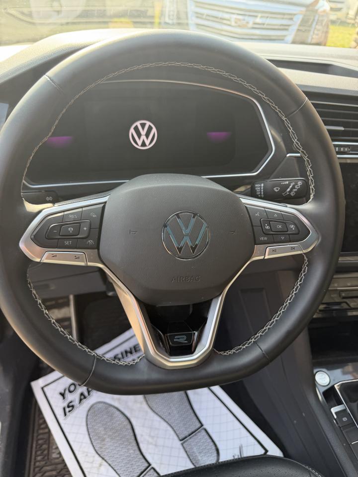Volkswagen Tiguan 2.0T SE R-Line Black FWD 2023