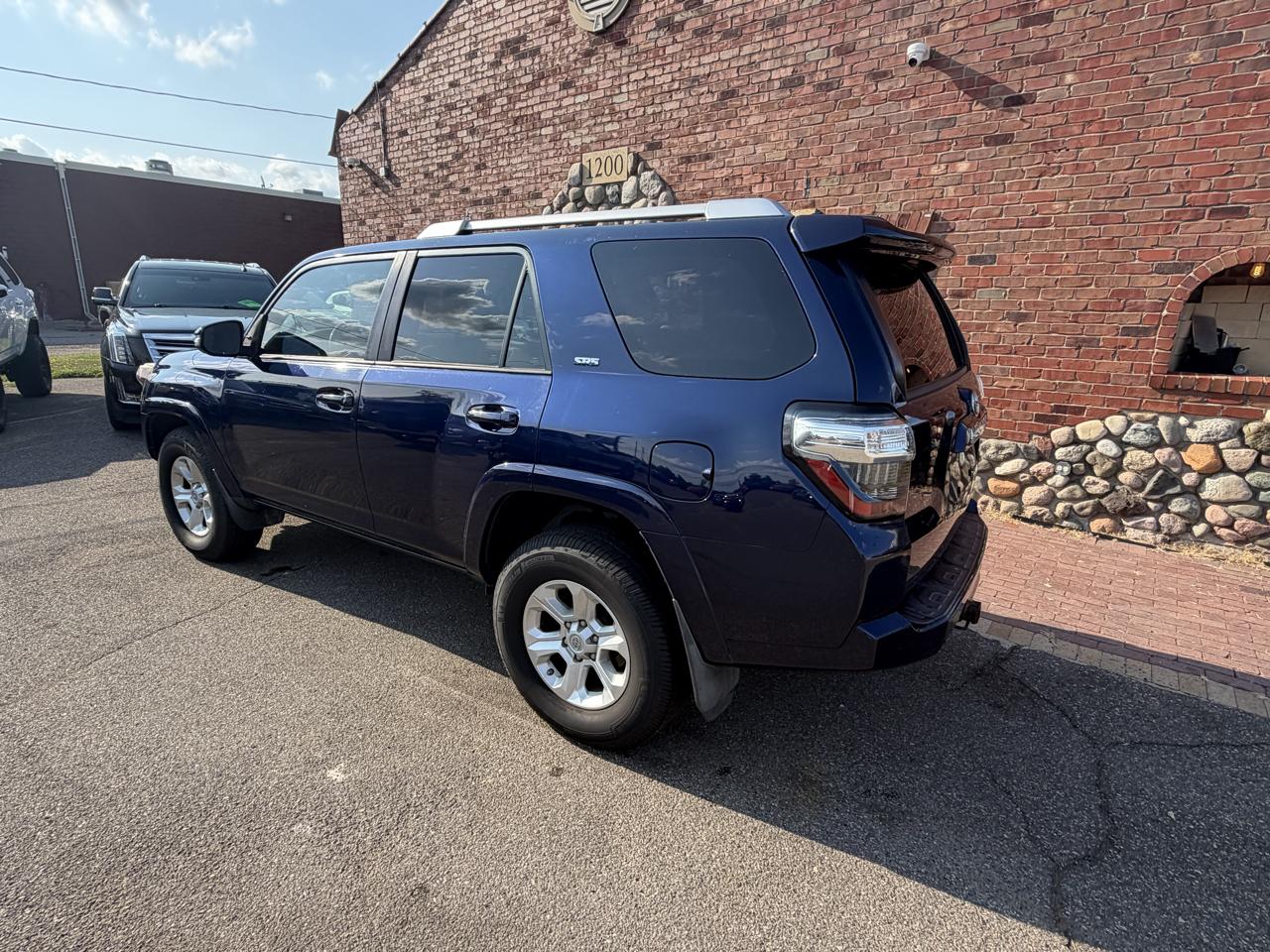Toyota 4Runner 4WD 4dr V6 Limited (Natl) 2014