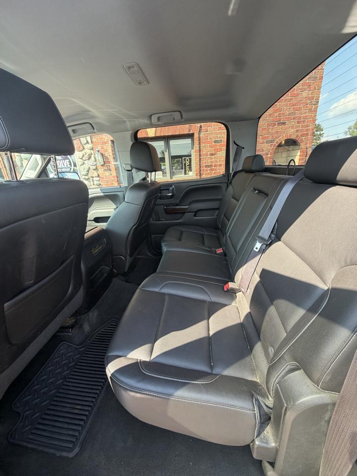 GMC Sierra 1500 4WD Crew Cab 143.5" SLT 2014