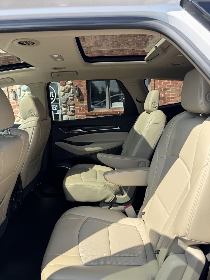 Buick Enclave AWD 4dr Essence 2018