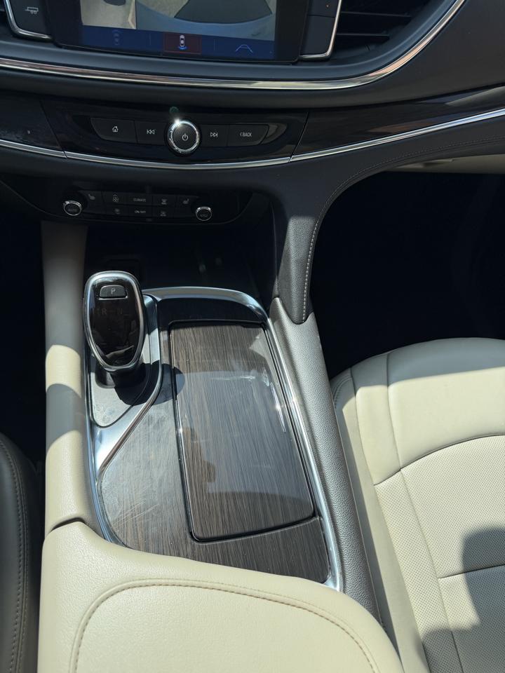 Buick Enclave AWD 4dr Essence 2018