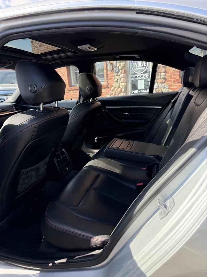 BMW 3 Series 330i xDrive Sedan South Africa 2018