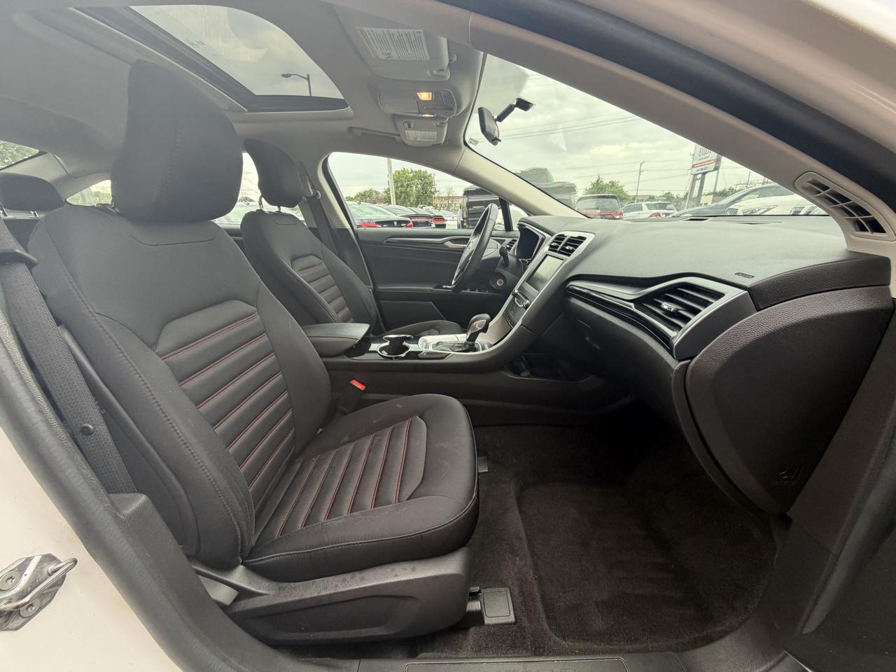 Ford Fusion 4dr Sdn SE FWD 2014