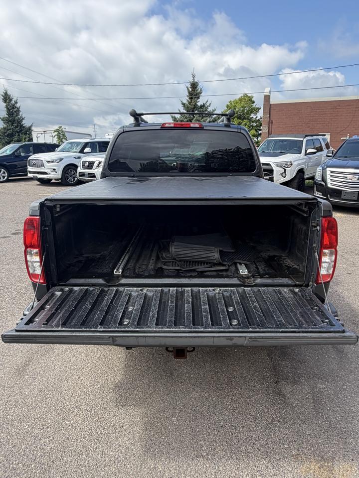 Nissan Frontier 4WD Crew Cab SWB Auto PRO-4X 2012