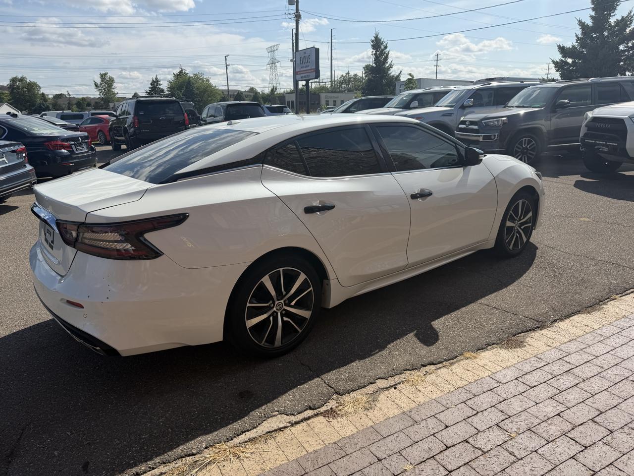 Nissan Maxima SV 3.5L 2021