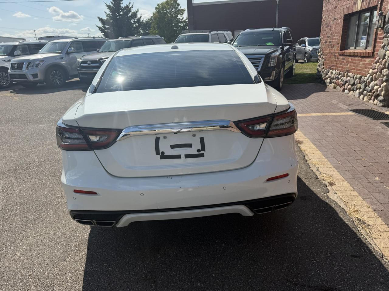 Nissan Maxima SV 3.5L 2021
